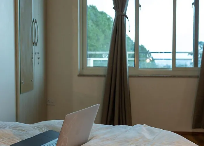 2bhk Pristine Terrace In Appartement *